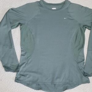 NikeFit Dry Stretchy Fitted Sage Green Vented  Base Layer Top- Nike+ Size Small